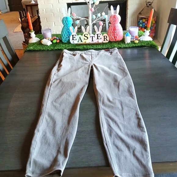 Women's Gray SPANX Jeans NWT SIZE Xl - Picture 1 of 6
